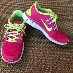 Gorgeous Nike Pink & Neon Tennis Shoes size 9.5